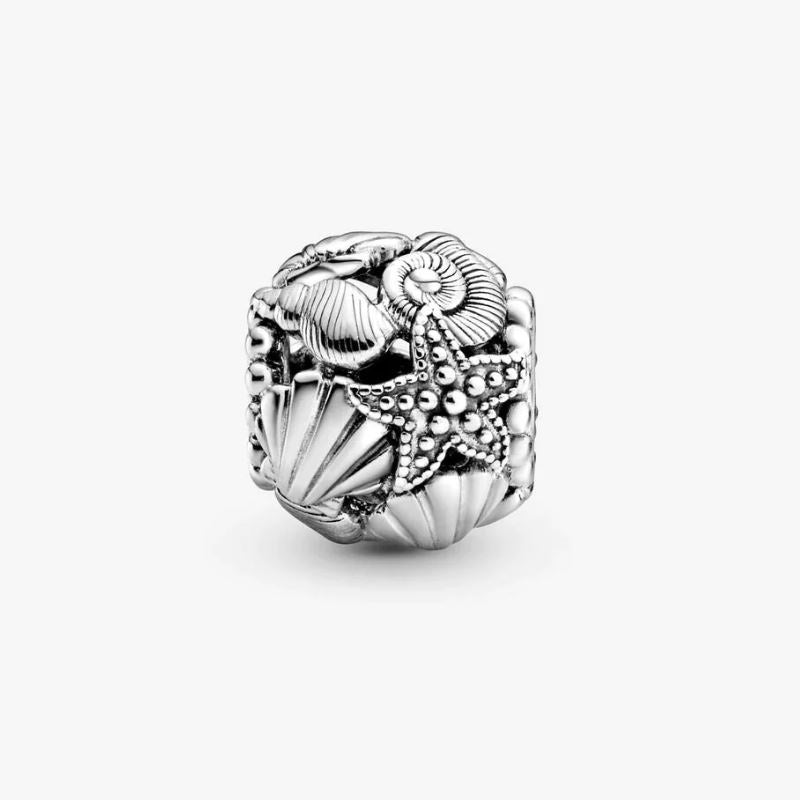 Charm calado Corazones, estrellas de mar y conchas