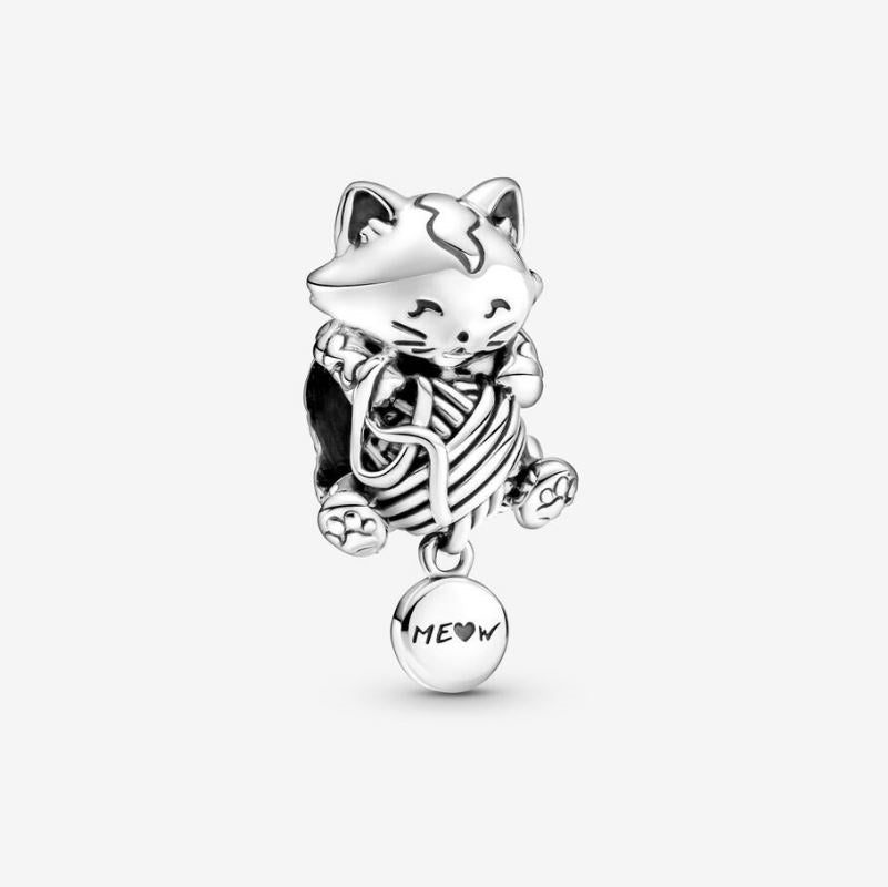 Charm gatito y bola