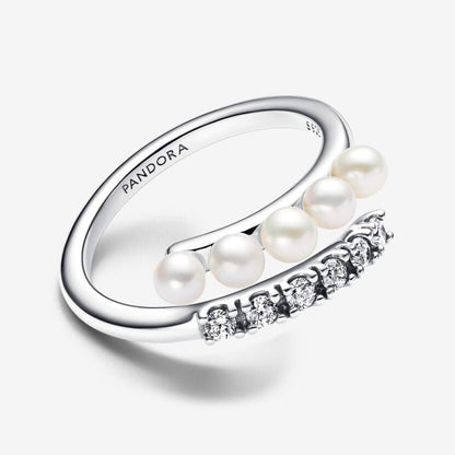 Anello Intreccio con Perle d’Acqua Dolce Coltivate e Pavè