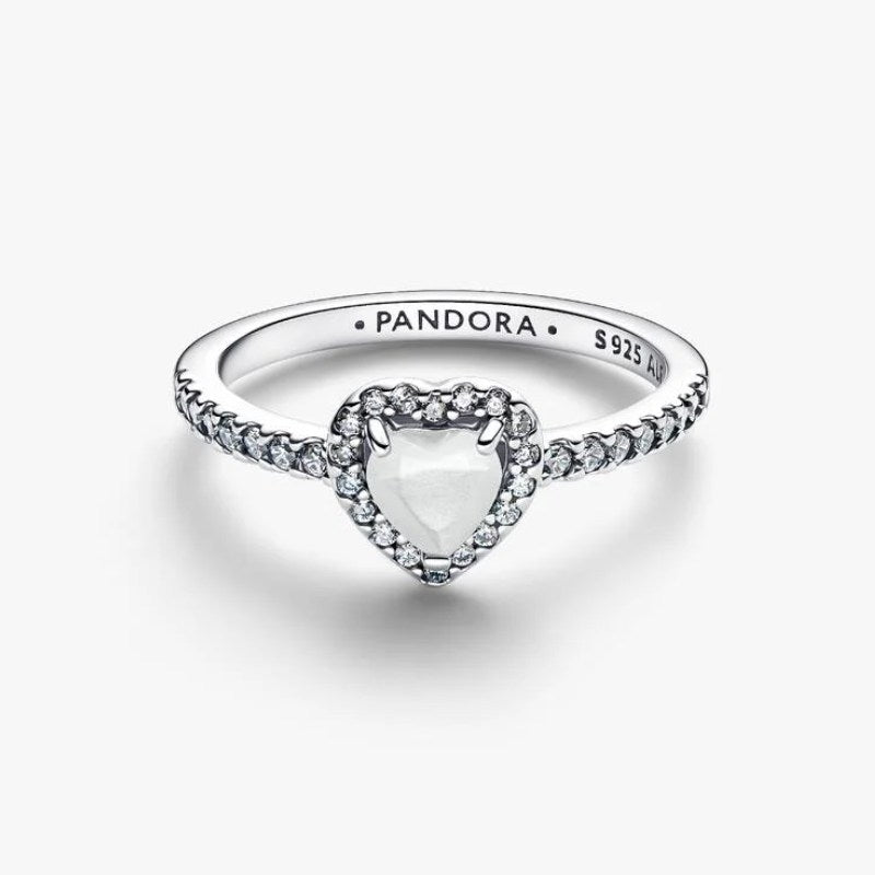 Anello Cuore in Rilievo Bianco