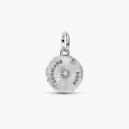 Charm Medallion Farfalla "Somniare Aude"