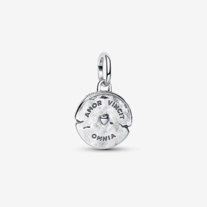 Charm Medallion Cuore Sacro "Amor Vincit Omnia"