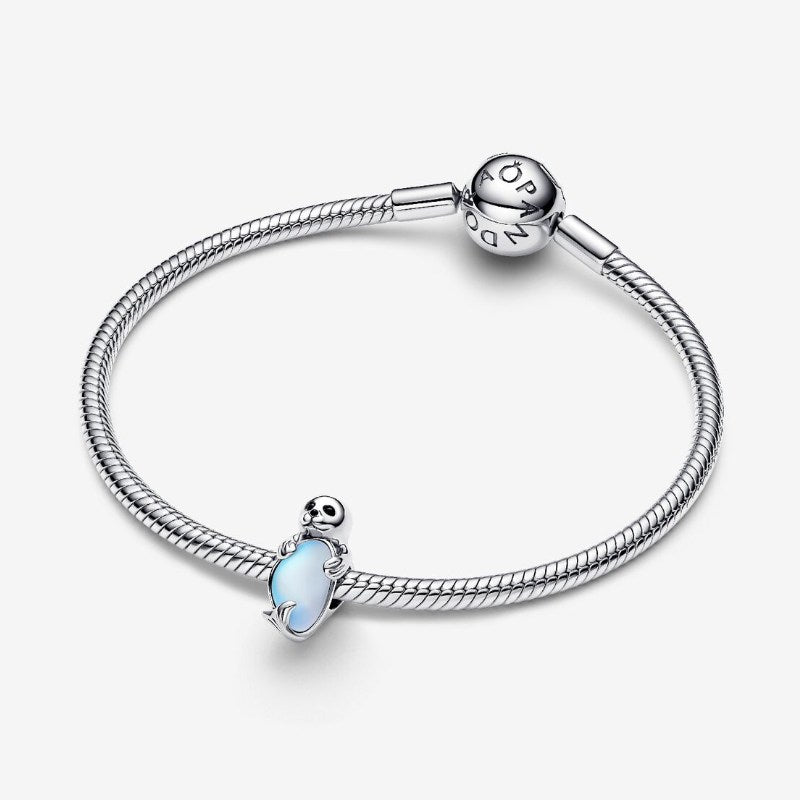 Charm Cucciolo di Foca "Hold Me Close"