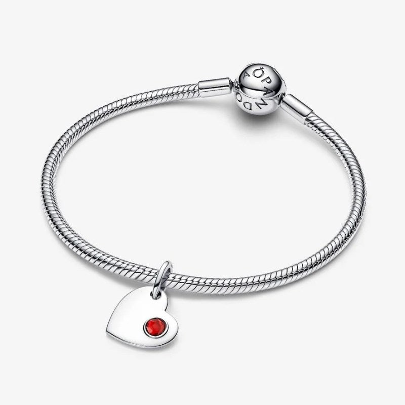 Charm Pendente Cuore con Pietra Rossa Scuro Gennaio