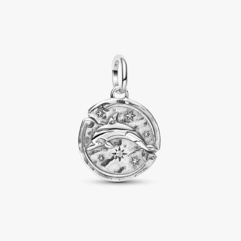 Charm Medallion Delfino "Audaces Fortuna Iuvat"