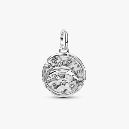 Charm Medallion Delfino "Audaces Fortuna Iuvat"