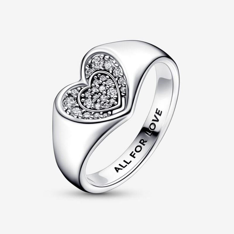 Heart Pavé Signet Ring