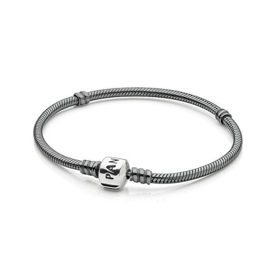 Moments bracelet with snake link and barrel clasp