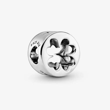Openwork charm with Fortuna four-leaf clover