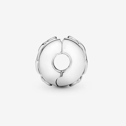 Intertwined Hearts Clip