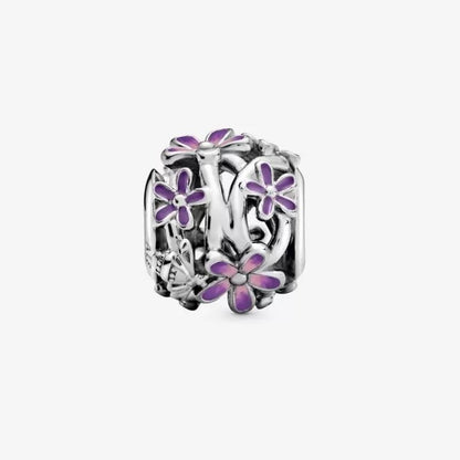 Charm Margherita viola con lavorazione openwork